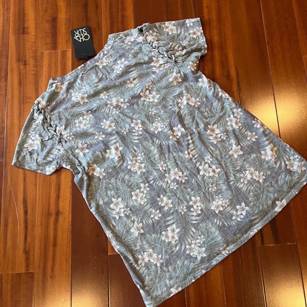 Chaser Tropical Tshirt Tee Top Faded‎ Wash Olive Green Lace Up Sleeve New Size M - Picture 3 of 7